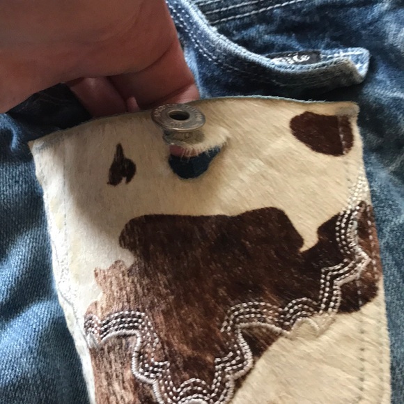 3/$15 😎 Miss Me Special Edition Cowhide Jeans Shortened 26 - Picture 7 of 8